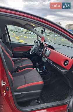 Хэтчбек Toyota Yaris 2018 в 