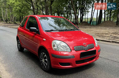 Хэтчбек Toyota Yaris 2004 в Львове