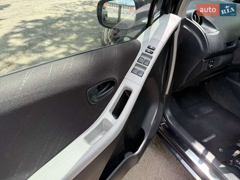 Хетчбек Toyota Yaris 2007 в Одесі