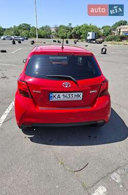 Седан Toyota Yaris 2014 в 