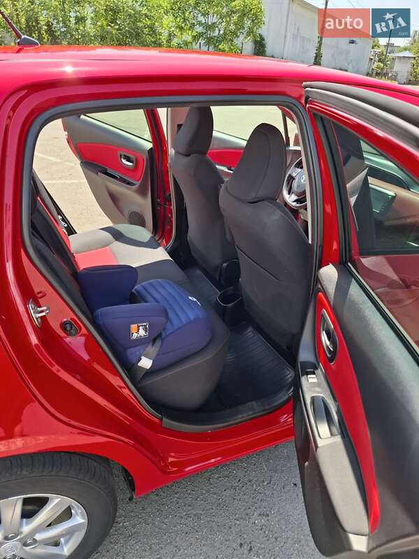Седан Toyota Yaris 2014 в Одессе