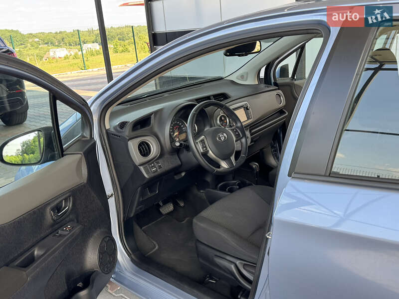 Хетчбек Toyota Yaris 2012 в Вінниці