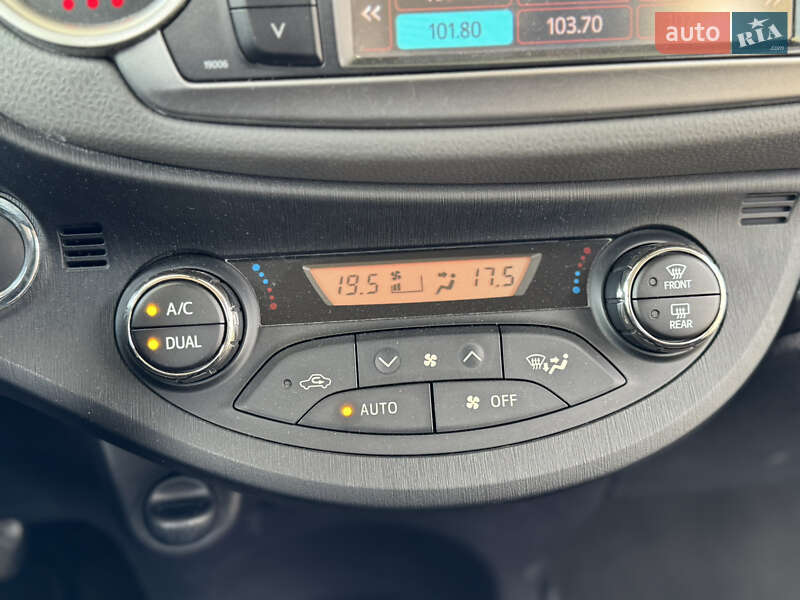 Хетчбек Toyota Yaris 2012 в Вінниці