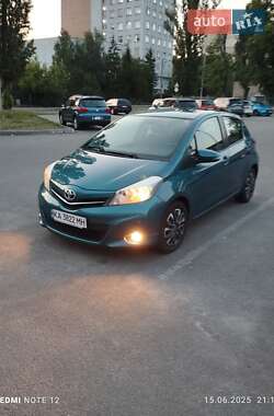 Хетчбек Toyota Yaris 2012 в Києві