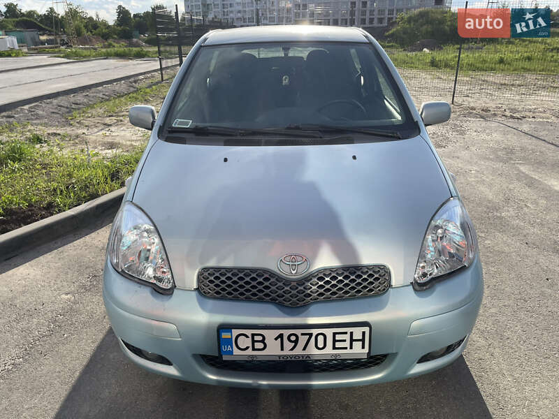 Toyota Yaris 2004