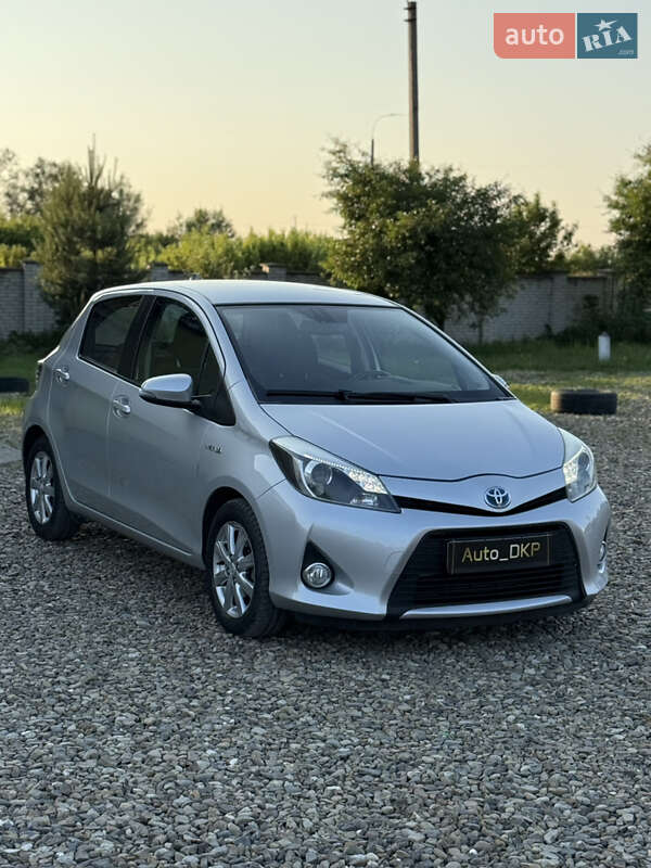 Toyota Yaris 2012