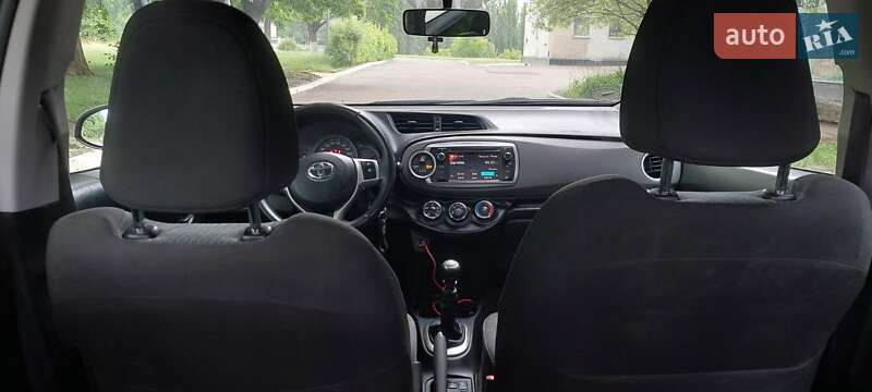 Хетчбек Toyota Yaris 2012 в Рівному