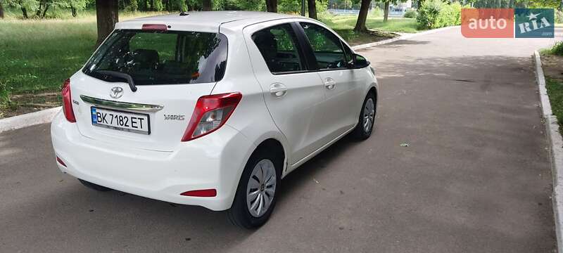 Хетчбек Toyota Yaris 2012 в Рівному