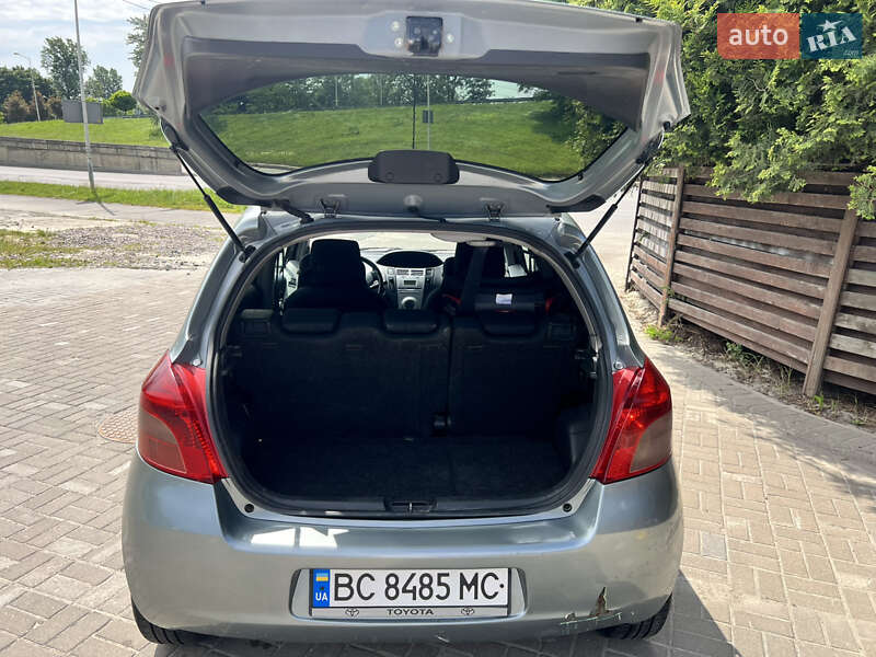 Хетчбек Toyota Yaris 2007 в Львові