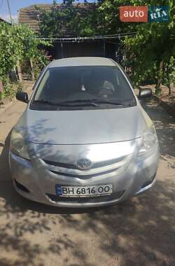 Седан Toyota Yaris 2006 в Болграде