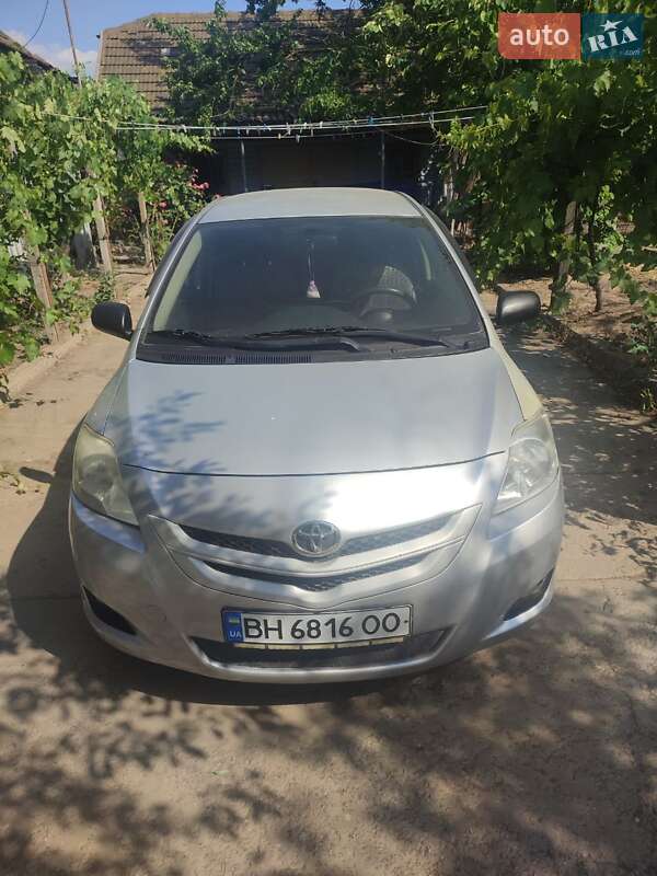 Toyota Yaris 2006