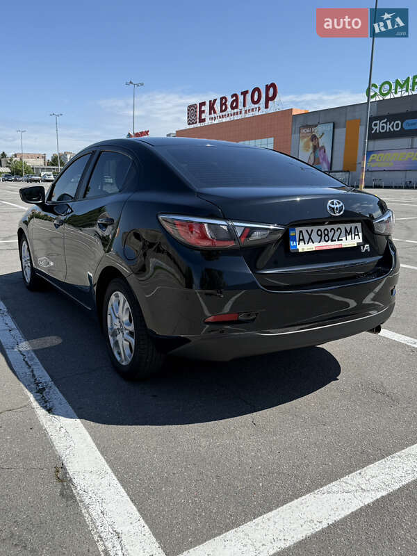Седан Toyota Yaris 2017 в Полтаве