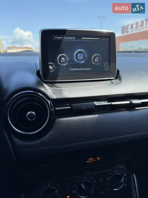 Седан Toyota Yaris 2017 в Полтаве