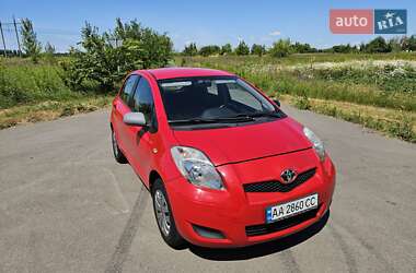 Хетчбек Toyota Yaris 2009 в Обухові