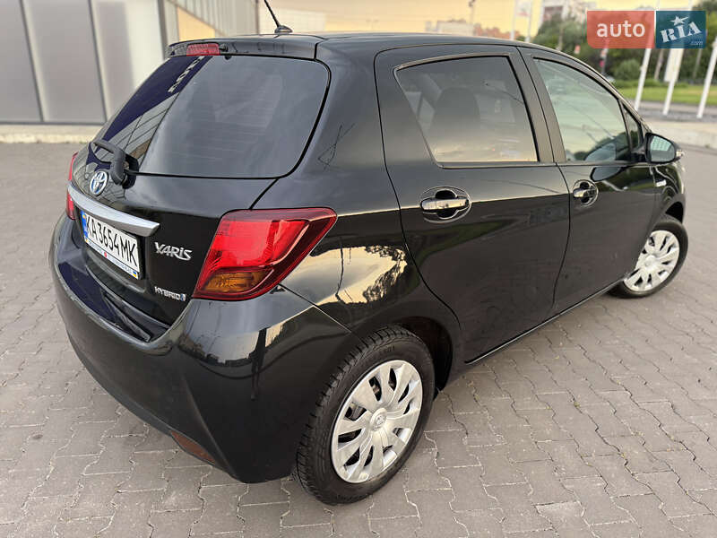 Хэтчбек Toyota Yaris 2016 в Харькове