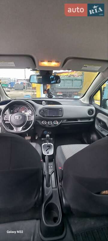 Хэтчбек Toyota Yaris 2016 в Умани фото 3 Хэтчбек Toyota Yaris 2016 в Умани