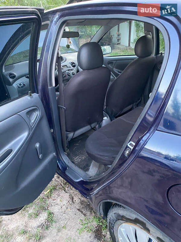 Хэтчбек Toyota Yaris 1999 в Харькове