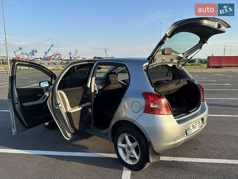 Хетчбек Toyota Yaris 2008 в Львові