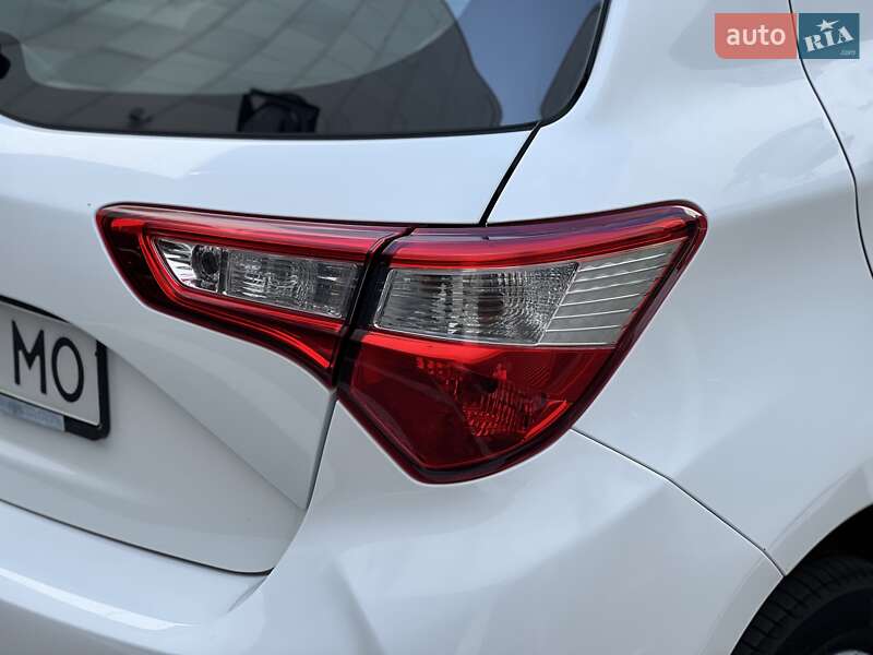 Хетчбек Toyota Yaris 2019 в Києві