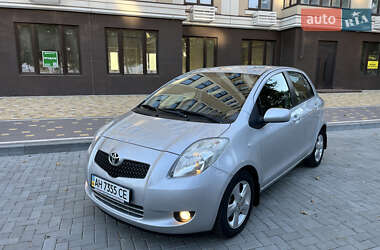 Хетчбек Toyota Yaris 2007 в Миколаєві