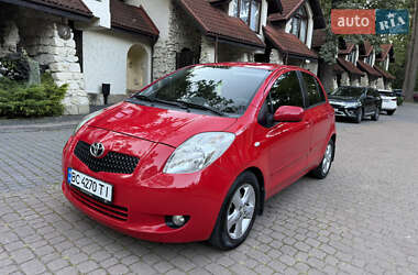 Хэтчбек Toyota Yaris 2006 в Львове