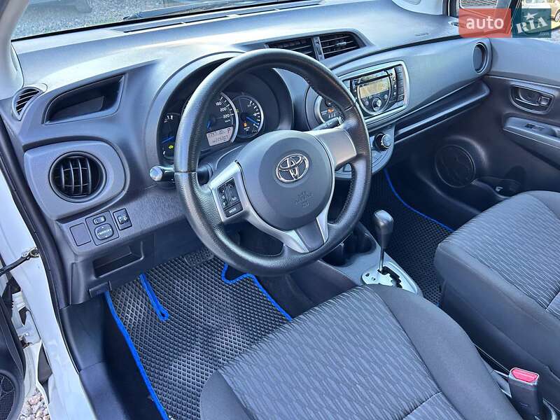 Хетчбек Toyota Yaris 2012 в Одесі