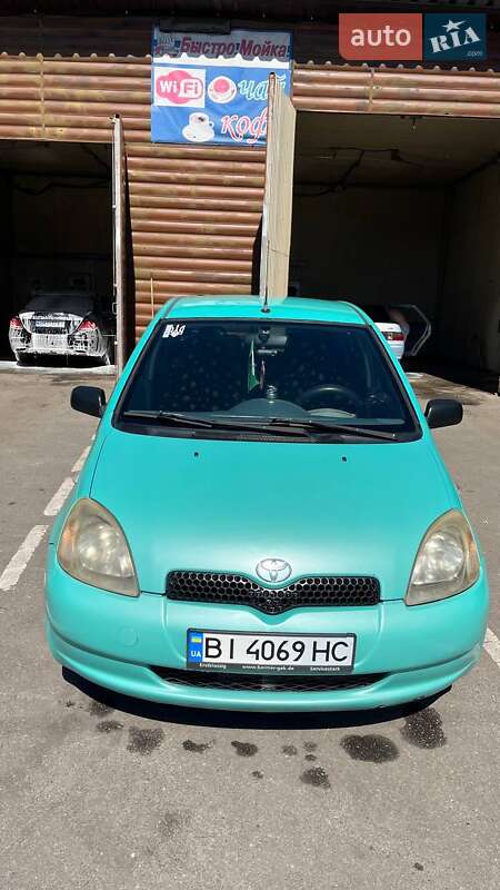 Toyota Yaris 1999