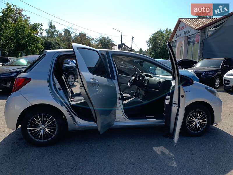 Хэтчбек Toyota Yaris 2014 в Виннице фото 15 Хэтчбек Toyota Yaris 2014 в Виннице