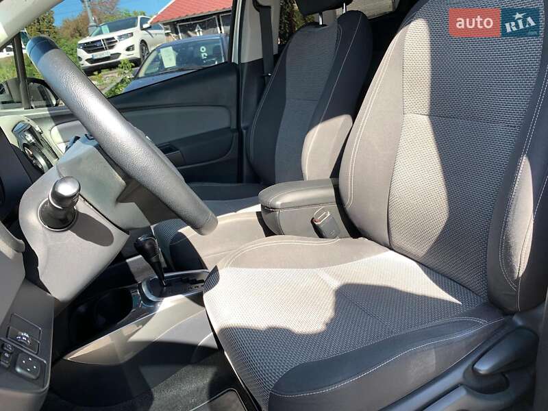 Хэтчбек Toyota Yaris 2014 в Виннице фото 30 Хэтчбек Toyota Yaris 2014 в Виннице