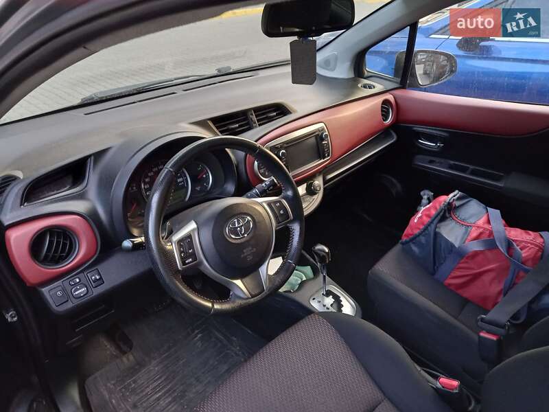 Хэтчбек Toyota Yaris 2012 в Львове фото 11 Хэтчбек Toyota Yaris 2012 в Львове