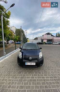 Хэтчбек Toyota Yaris 2011 в Одессе