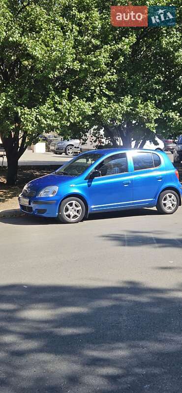 Toyota Yaris 2003