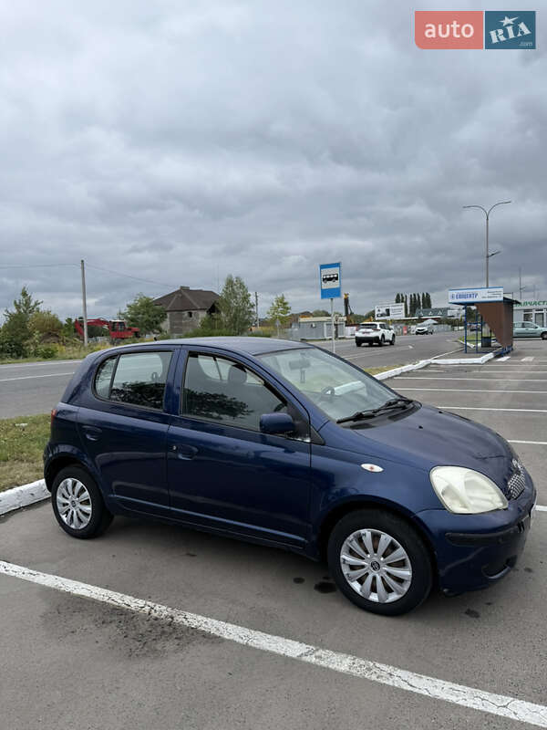 Хетчбек Toyota Yaris 2004 в Луцьку