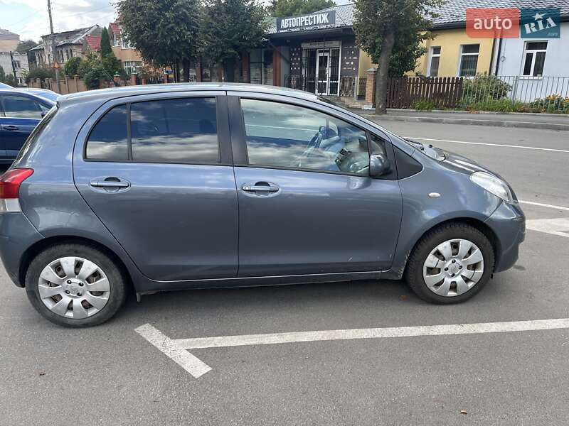Хэтчбек Toyota Yaris 2009 в Виннице