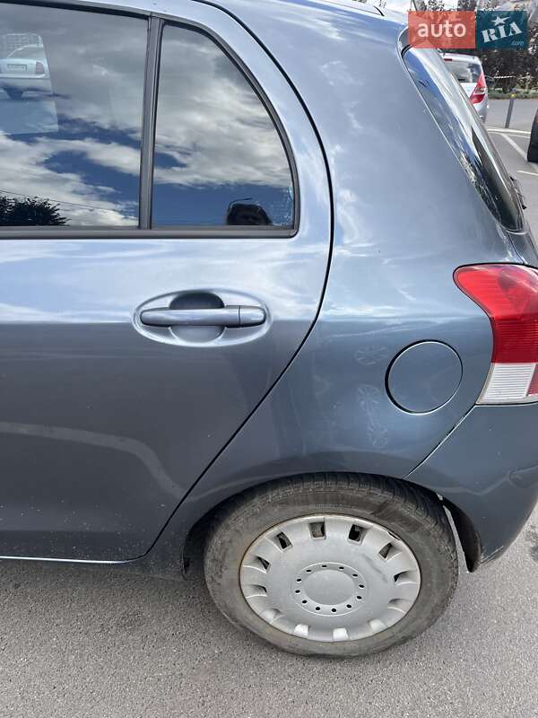 Хэтчбек Toyota Yaris 2009 в Виннице