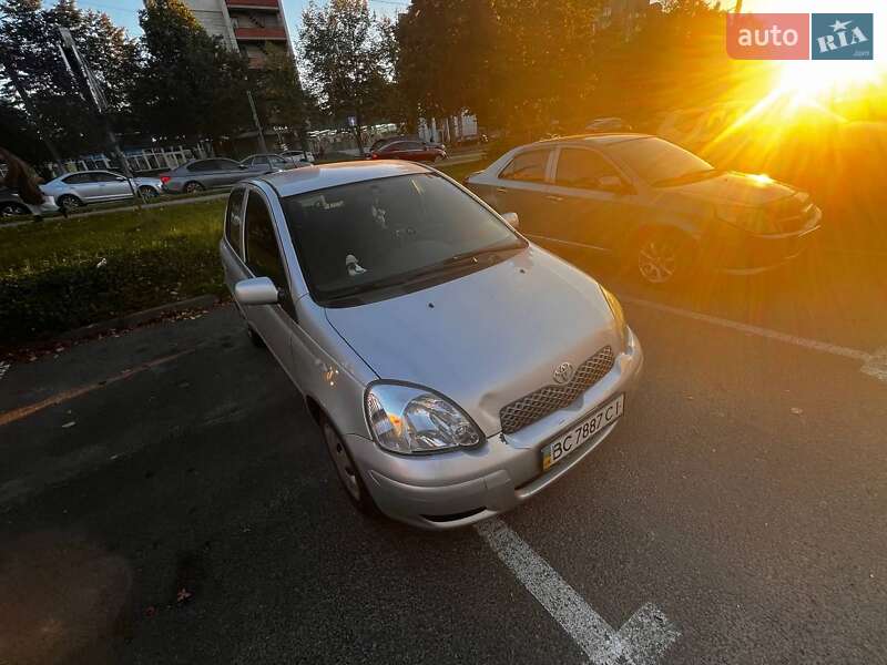 Хэтчбек Toyota Yaris 2005 в Львове