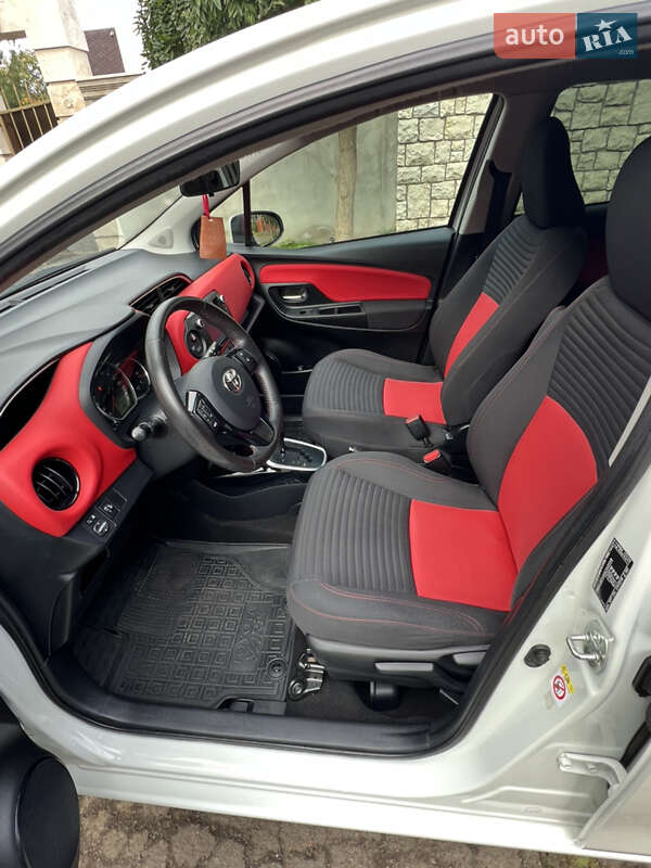 Хетчбек Toyota Yaris 2016 в Одесі