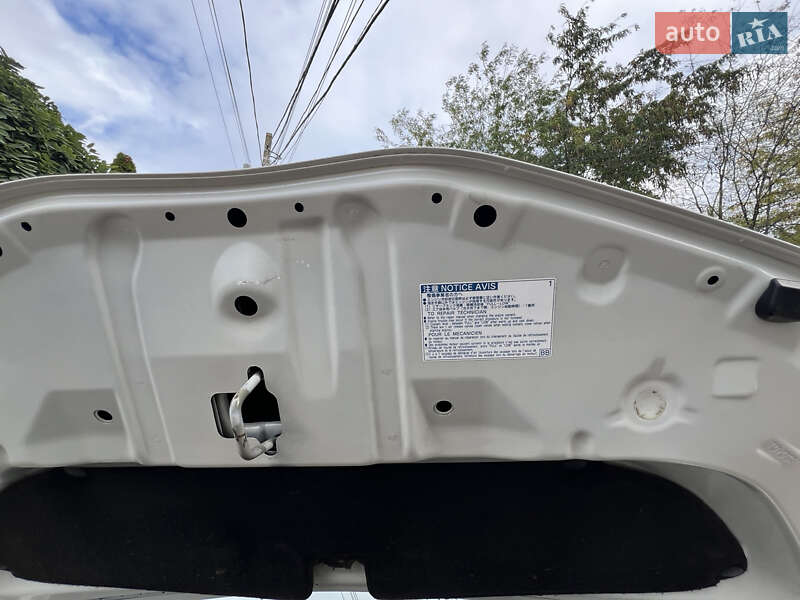 Хетчбек Toyota Yaris 2016 в Одесі