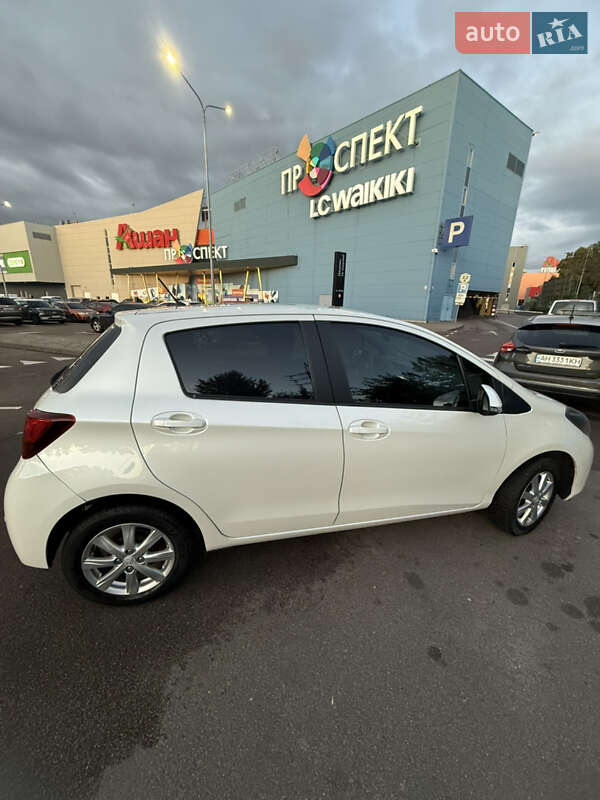 Хэтчбек Toyota Yaris 2014 в Киеве