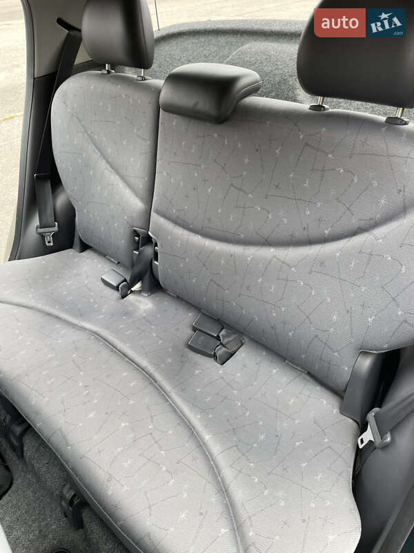 Хетчбек Toyota Yaris 1999 в Запоріжжі