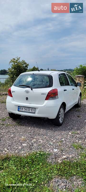 Хэтчбек Toyota Yaris 2009 в Ровно