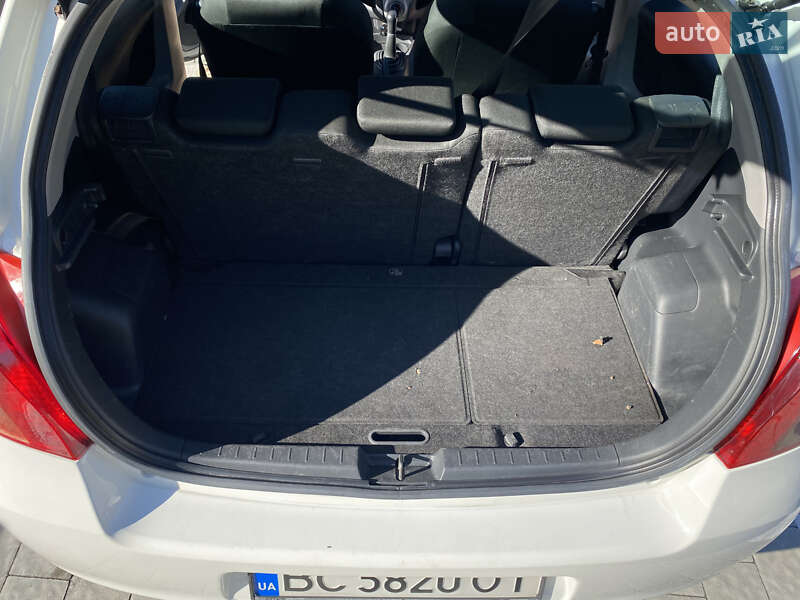 Хетчбек Toyota Yaris 2008 в Львові