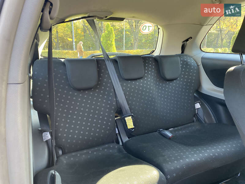 Хетчбек Toyota Yaris 2008 в Львові