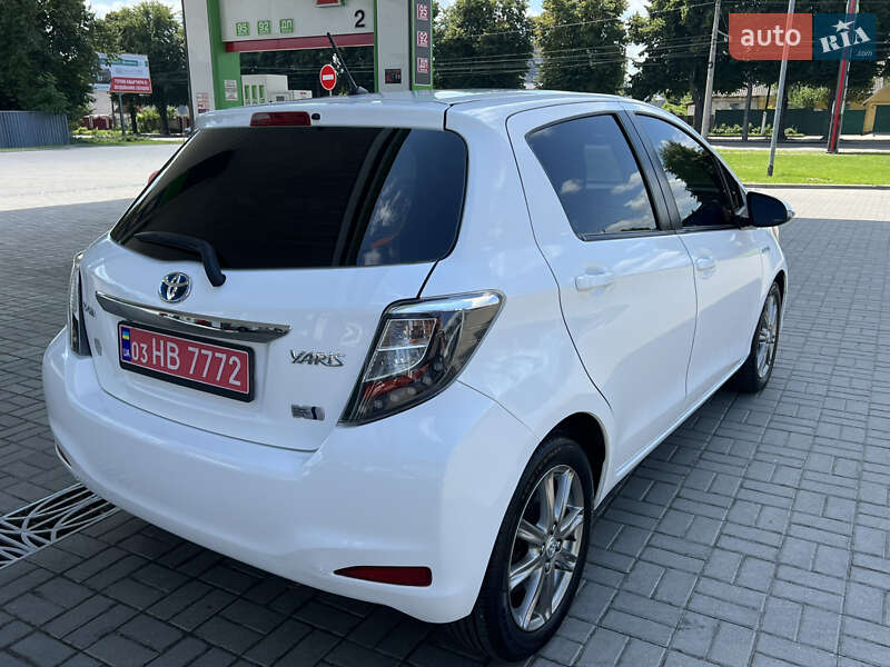 Хэтчбек Toyota Yaris 2014 в Житомире фото 17 Хэтчбек Toyota Yaris 2014 в Житомире