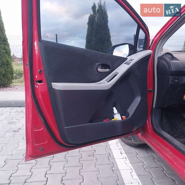 Хэтчбек Toyota Yaris 2008 в Стрые фото 10 Хэтчбек Toyota Yaris 2008 в Стрые
