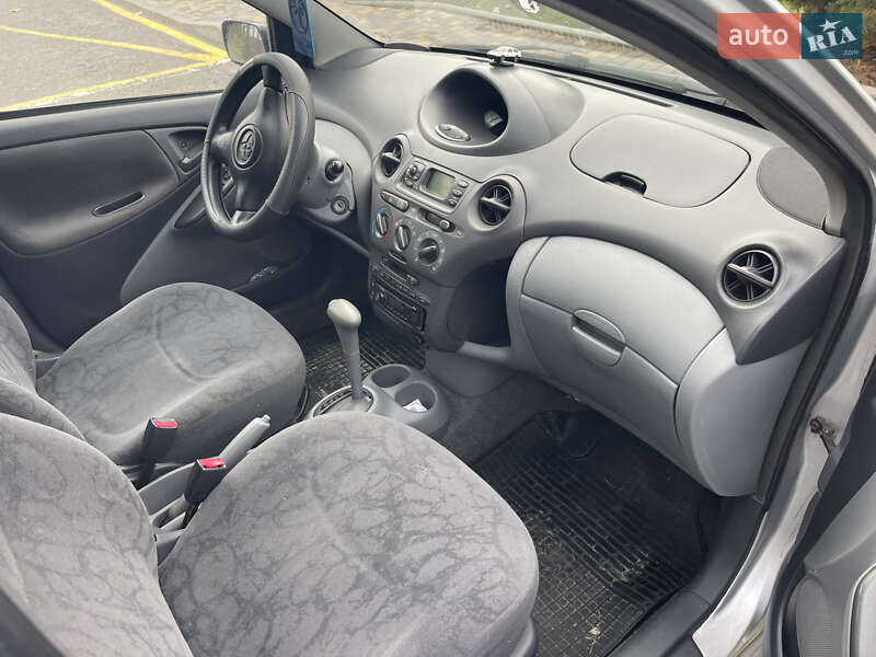 Хэтчбек Toyota Yaris 2001 в Ровно фото 9 Хэтчбек Toyota Yaris 2001 в Ровно