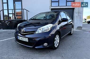 Хэтчбек Toyota Yaris 2013 в Ровно Хэтчбек Toyota Yaris 2013 в Ровно