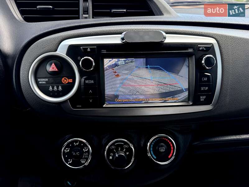 Хэтчбек Toyota Yaris 2013 в Ровно фото 6 Хэтчбек Toyota Yaris 2013 в Ровно