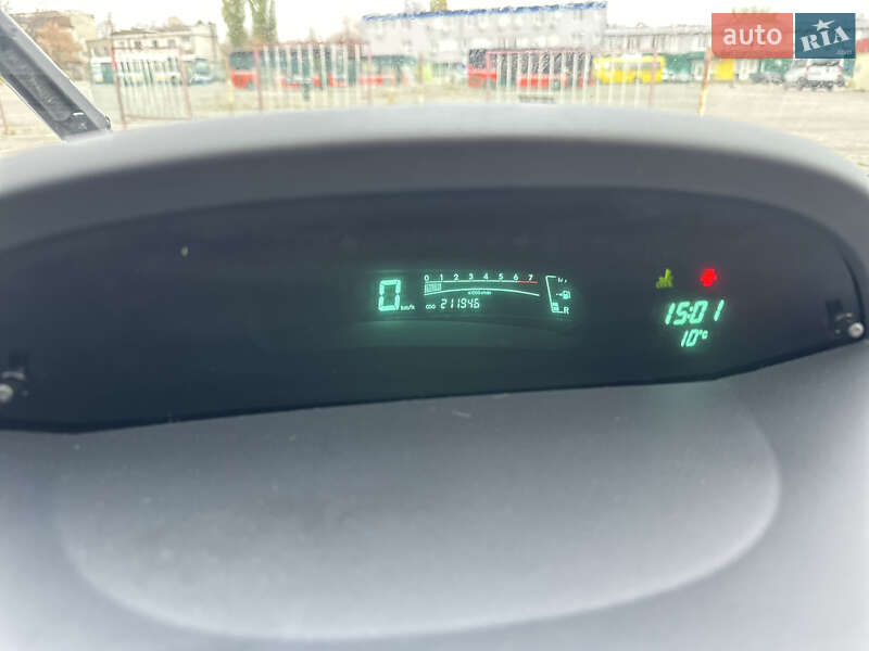 Хэтчбек Toyota Yaris 2009 в Харькове фото 12 Хэтчбек Toyota Yaris 2009 в Харькове