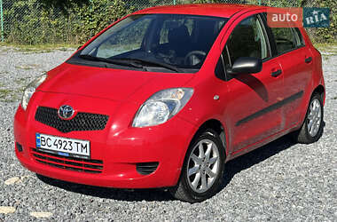 Седан Toyota Yaris 2007 в Львове